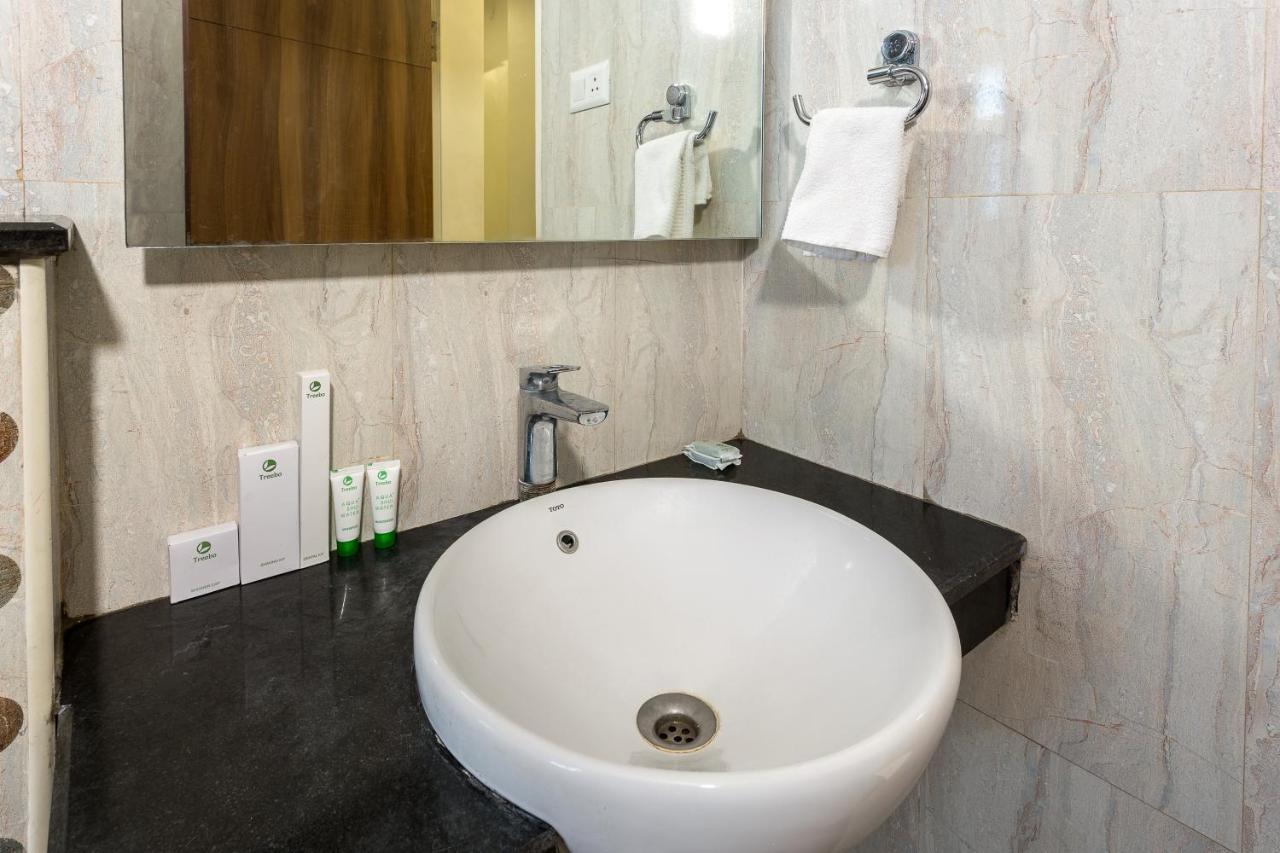 Hotel Treebo Trend Berrys Boutique Madurai Esterno foto