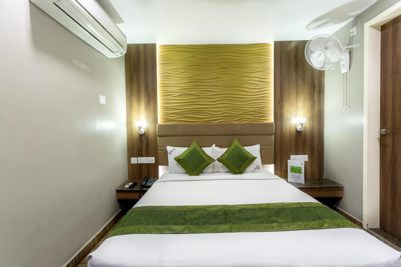 Hotel Treebo Trend Berrys Boutique Madurai Esterno foto