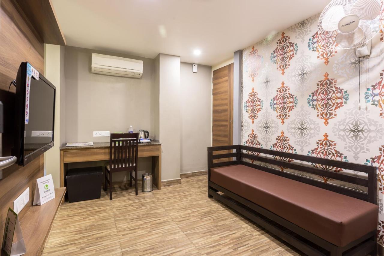 Hotel Treebo Trend Berrys Boutique Madurai Esterno foto