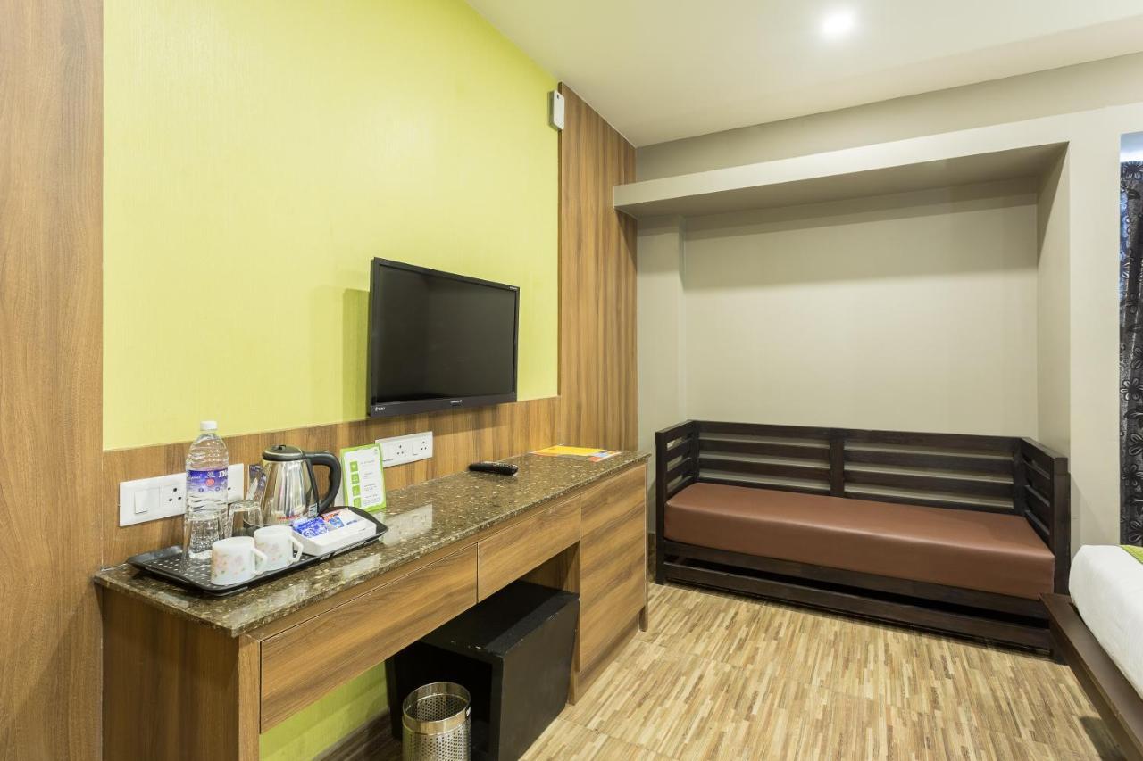 Hotel Treebo Trend Berrys Boutique Madurai Esterno foto