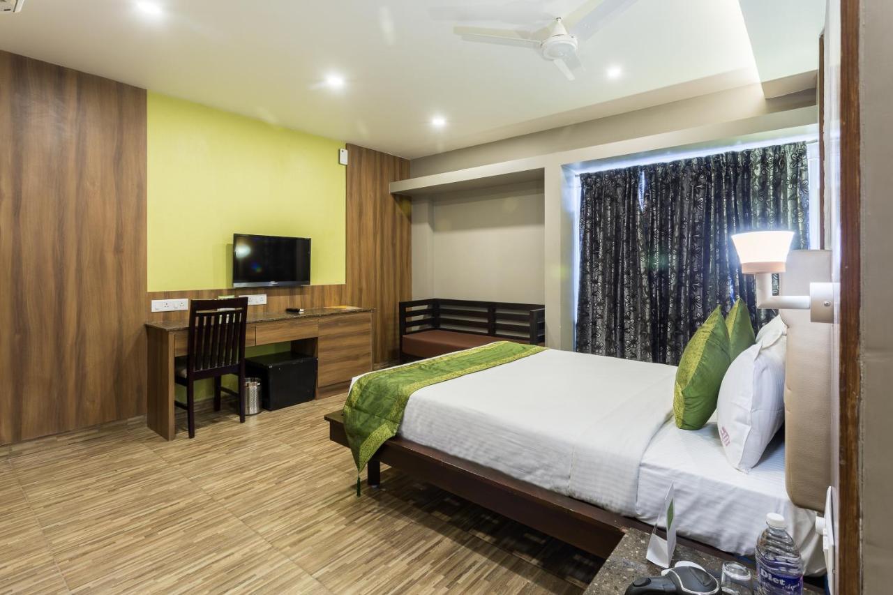 Hotel Treebo Trend Berrys Boutique Madurai Esterno foto